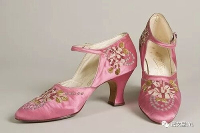 绣花晚礼服鞋，20世纪20年代中期