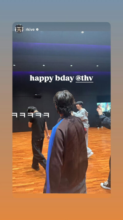 251230
金泰亨更新story