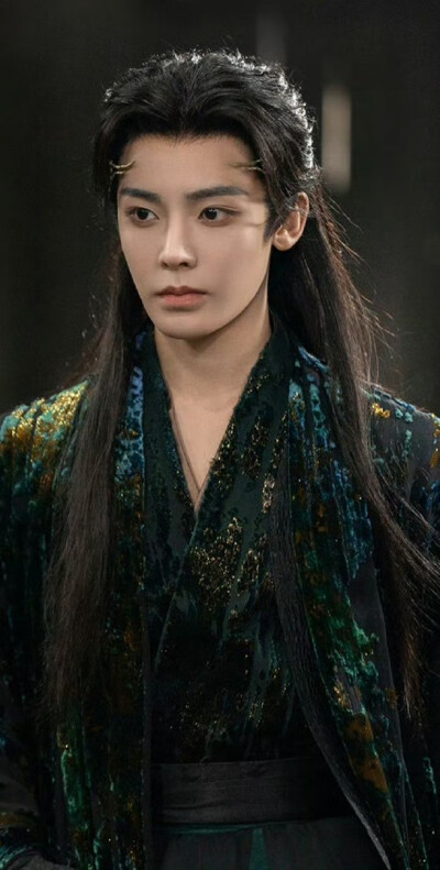 侯明昊《逍遥》红烨