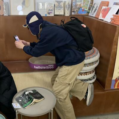 头像丨男头 能不能借着天冷的理由 再靠近你些