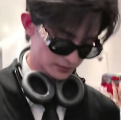 你是大地给我的第一行诗