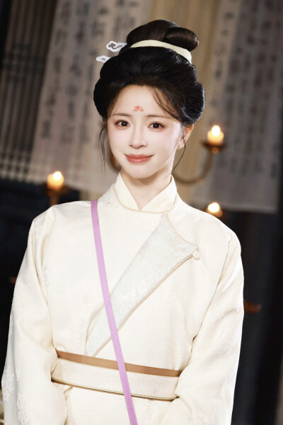 王妃太嚣张，她凭本事配享太庙 施绾绾