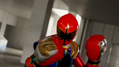 魔法红（豪兽狮子变身）