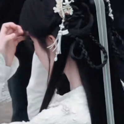 你似携月而来的仙瑶