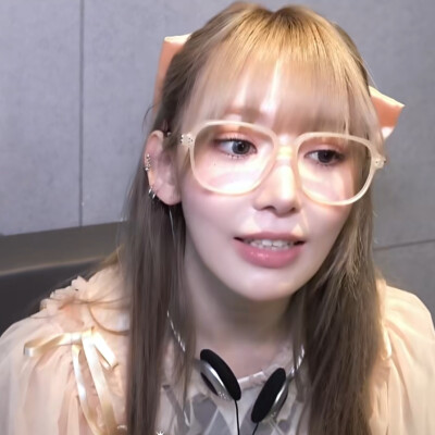 宫脇咲良可二改