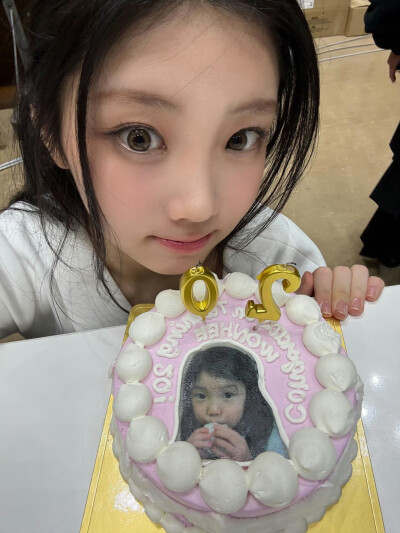 ILLIT wonhee李沅禧