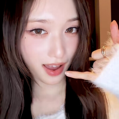 布灵布灵是李瑞呀