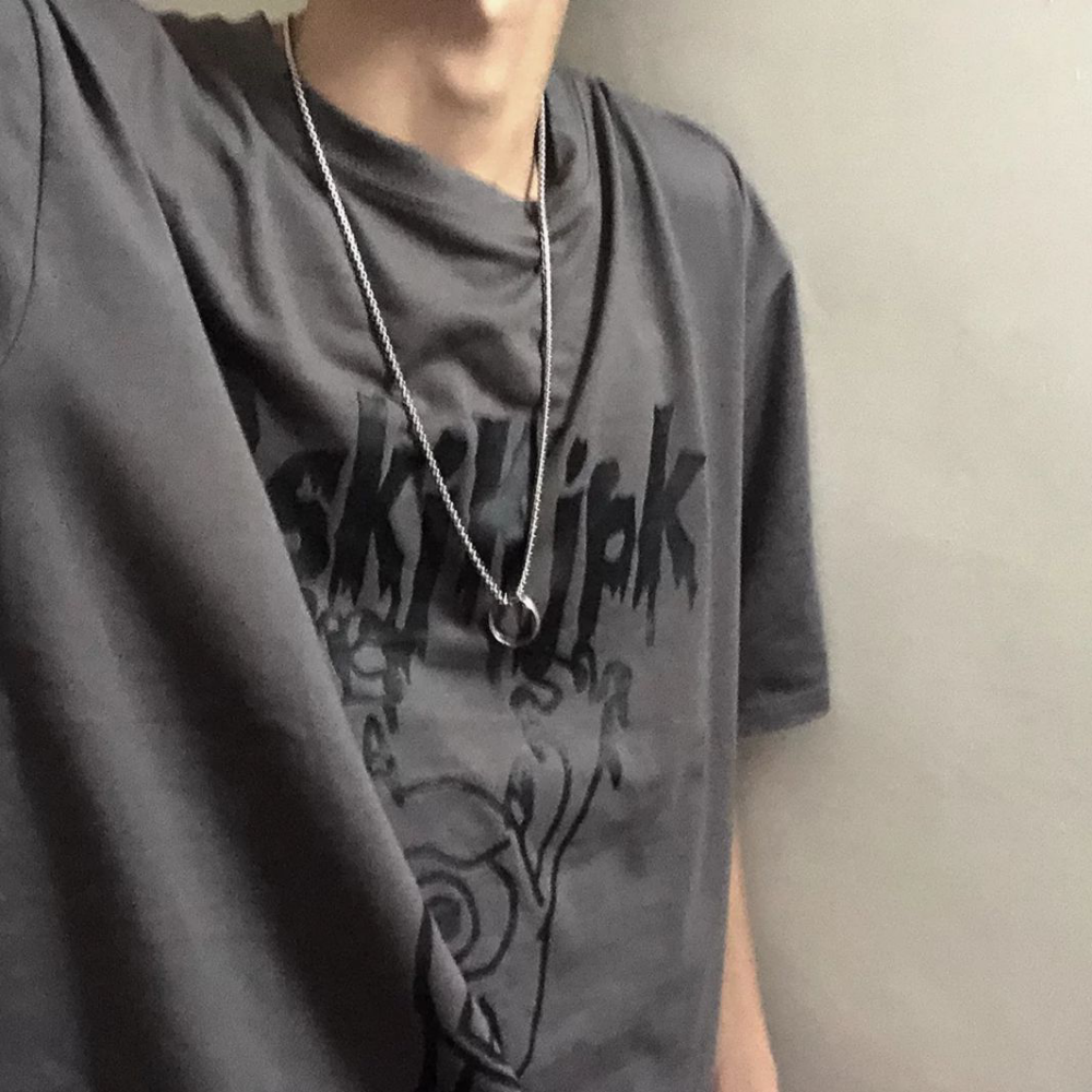 头像丨男头 好久不见