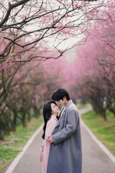 BY爱喝可乐的古娜小姐 中国 骄阳似我