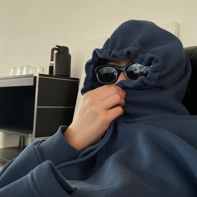 头像丨男头 你永远活在我歌里没过滤镜