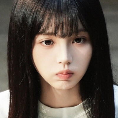 复活一下下，最近在现充存了好多都没修，等我吧～（依旧第二张有小猪鼻子贴纸）