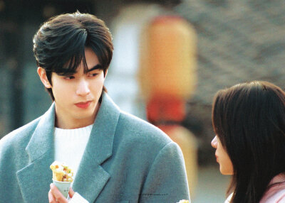 - 林屿森 ｜ 聂曦光 。