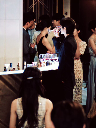 - 林屿森 ｜ 聂曦光 。