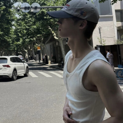 头像丨男头 你永远活在我歌里没过滤镜