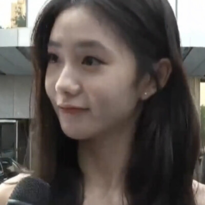 萌萌的一只兔˚⌯> × ⌯˚