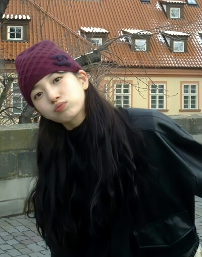 原来你也是我生命窗户上缓缓划过的雨水.