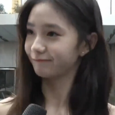 萌萌的一只兔˚⌯> × ⌯˚