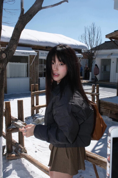 原来你也是我生命窗户上缓缓划过的雨水.