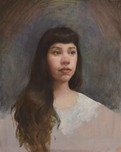 艾娜·克洛塔斯是一位西班牙当代画家，以敏感而克制的具象绘画语言而受到关注。她的作品多以人物，尤其是女性形象为核心，画面氛围安静而内省，人物常处于沉思、停顿或情绪尚未明朗的瞬间。克洛塔斯擅长运用柔和的色…