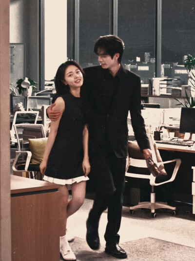 BY爱喝可乐的古娜小姐 中国 骄阳似我