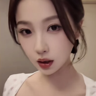 妹子你继续点了收藏又取消你不累吗