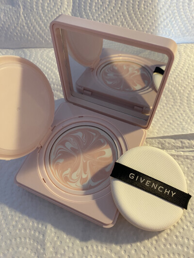 纪梵希 少女时光粉凝霜