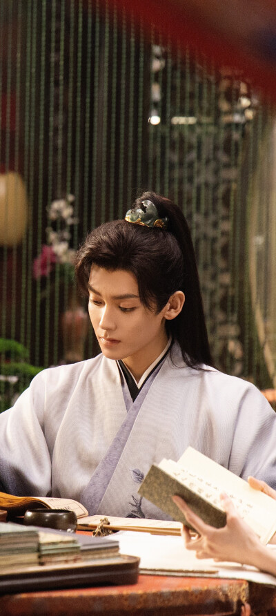 侯明昊《玉茗茶骨》陆江来