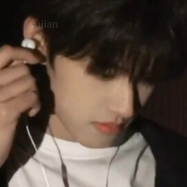 我不是故意烦你的 我以为你需要我