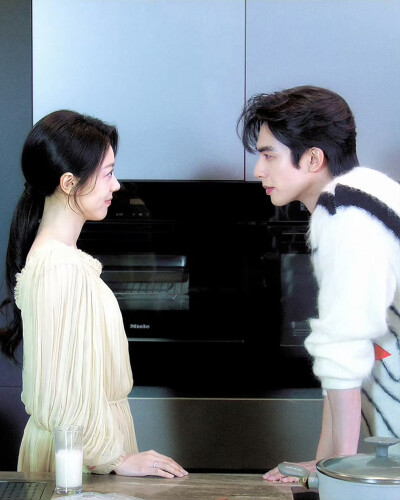 骄阳似我
宋威龙✖️赵今麦 ​​​