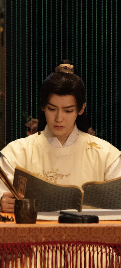 侯明昊《玉茗茶骨》陆江来