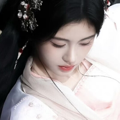 好久不见哦(∩ᵒ̴̶̷̤⌔ᵒ̴̶̷̤∩)