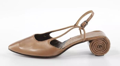 贝丝·莱文于1962年制作