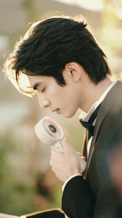 - 林屿森 / 宋威龙 。
#骄阳似我# ​​​