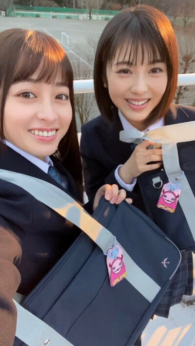 桥本环奈&滨边美波