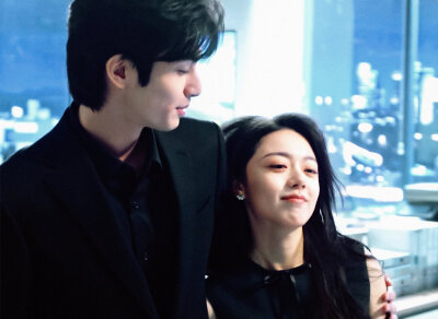 骄阳似我
宋威龙✖️赵今麦 ​​​