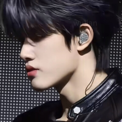 马克思主义基本原理 具体实际传统文化 统一战线 武装斗争 党的建设无产阶级领导的，人民大众的，反对帝国主义的，封建主义，h