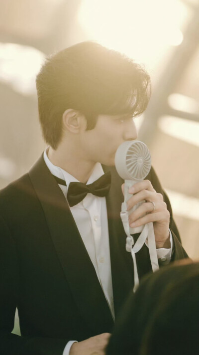 - 林屿森 / 宋威龙 。
#骄阳似我# ​​​