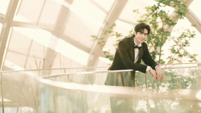 - 林屿森 / 宋威龙 。
#骄阳似我# ​​​