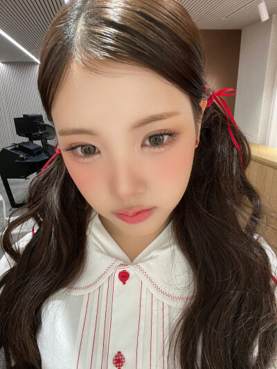 babydontcry yihyun曺彝晛