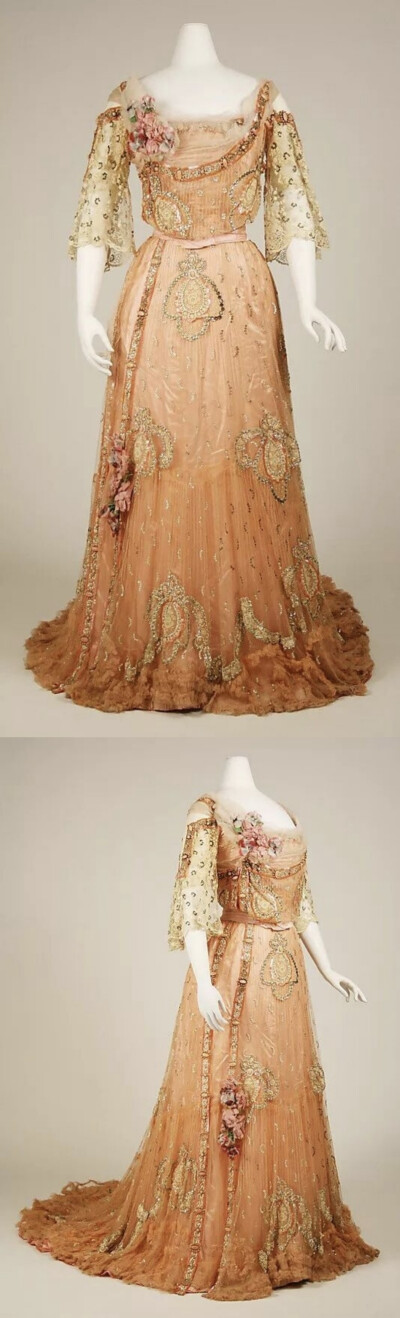 法国舞会礼服(1900-1903)由丝绸制成