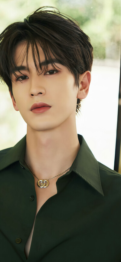 谁能拒绝张凌赫呢