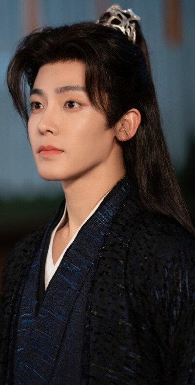 侯明昊《逍遥》红烨