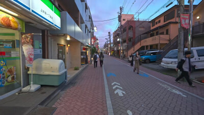 橙光背景素材
| 傍晚 · 街道 |
自截未改尺寸