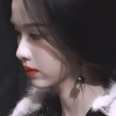 琉璃池上佳人头