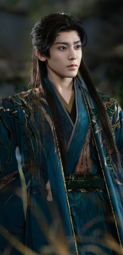 侯明昊《逍遥》红烨