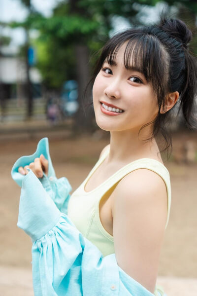 花花1st写真集，4月3日发售