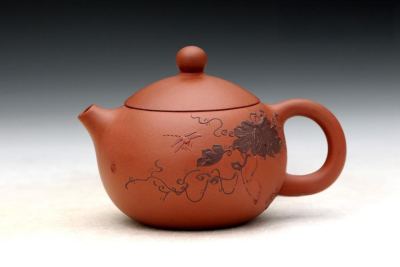 当代 瞿建明 泥绘西施壶