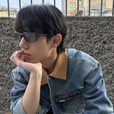 男生头像#时间会抹平一切