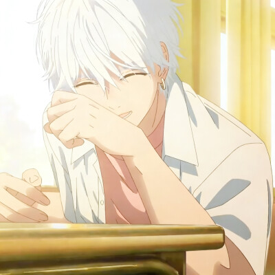 番剧：皎洁迎宵之月
角色：市村琥珀
动漫男头Δ