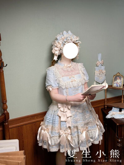 萌妹子这条都冲哪个颜色嘞?
虽然都大差不差的好看，但是钱包只够入
一条啊!